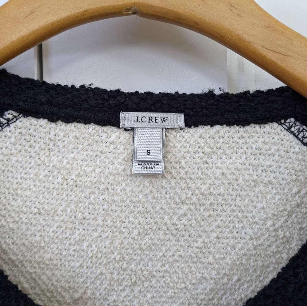 ▪️JCrew Sweater▪️ - Picture 4 of 5
